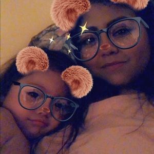 Meet your Posher, Ashley